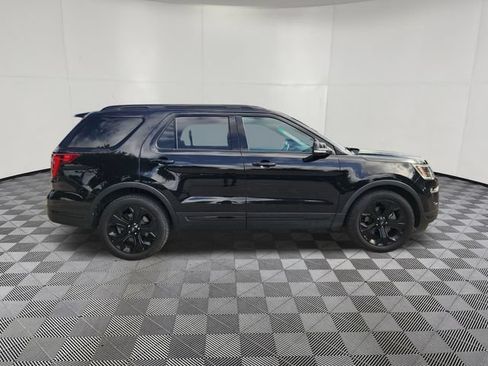 Used 2019 Ford Explorer Sport w/ Equipment Group 401A AWD/4WD image 4