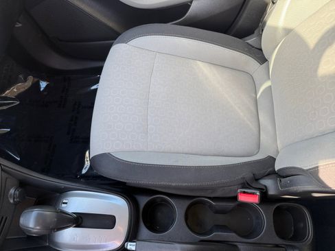 Used 2016 Chevrolet Trax LS image 14