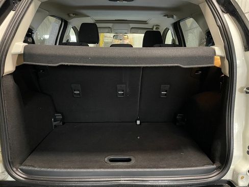 Used 2019 Ford EcoSport SE w/ SE Convenience Package image 25