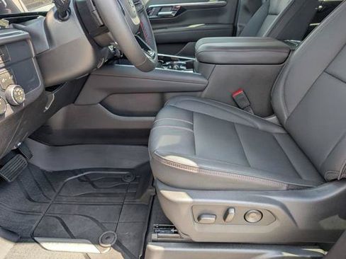 New 2026 Chevrolet Suburban RST w/ Comfort Package RWD image 17