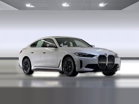 Certified 2023 BMW i4 eDrive35 RWD image 6