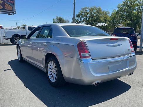 Used 2012 Chrysler 300 RWD image 16