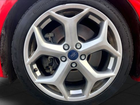 Used 2015 Ford Focus ST FWD image 11