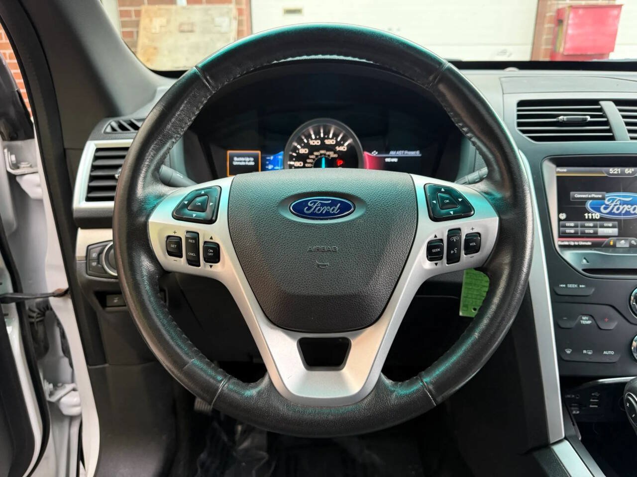 Used 2015 Ford Explorer XLT w/ Equipment Group 202B AWD/4WD image 7