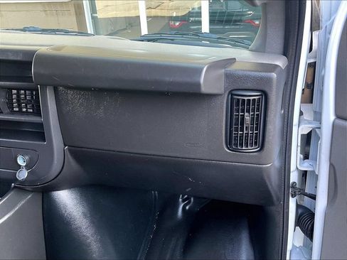 Used 2025 GMC Savana 2500 w/ Driver Convenience Package RWD image 13