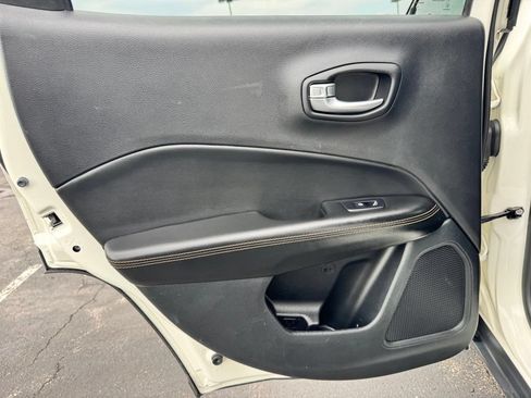 Used 2019 Jeep Compass Limited AWD/4WD image 24