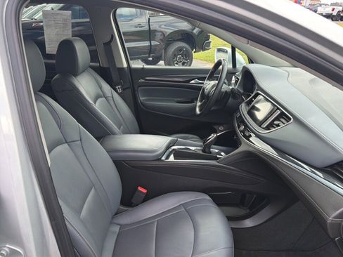 Used 2019 Buick Enclave Premium image 11