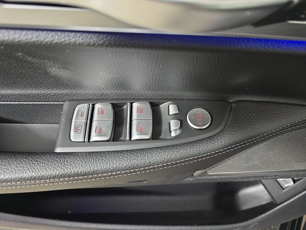 Used 2021 BMW 740i xDrive AWD/4WD image 31