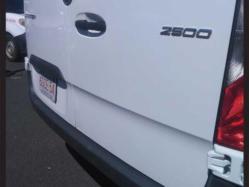 Used 2025 Mercedes-Benz Sprinter 2500 image 4
