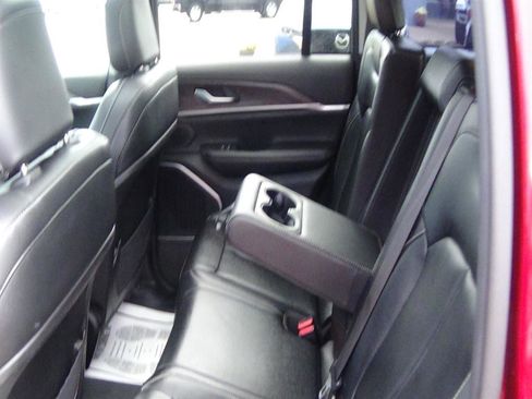 Used 2023 Jeep Grand Cherokee 4WD 4xe image 13