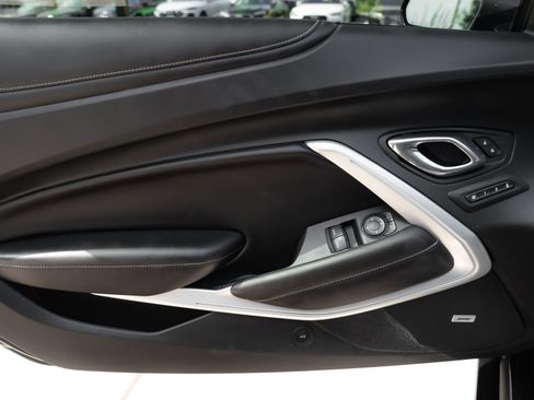 Used 2017 Chevrolet Camaro SS RWD image 23