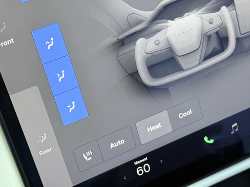 Used 2022 Tesla Model X image 71