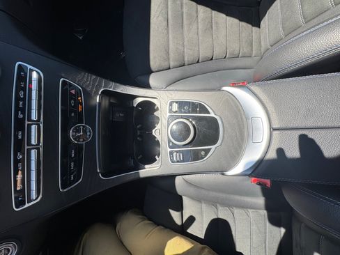 Used 2021 Mercedes-Benz C 300 4MATIC Sedan image 21