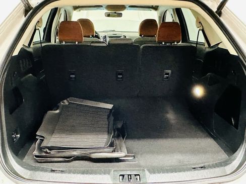 Used 2018 Ford Edge SEL w/ Equipment Group 201A image 27