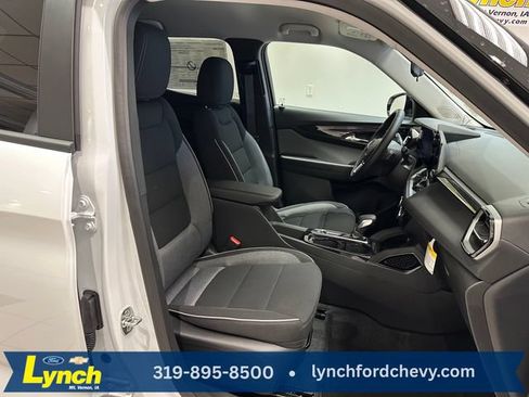 New 2026 Chevrolet TrailBlazer LT w/ Midnight Edition AWD/4WD image 6