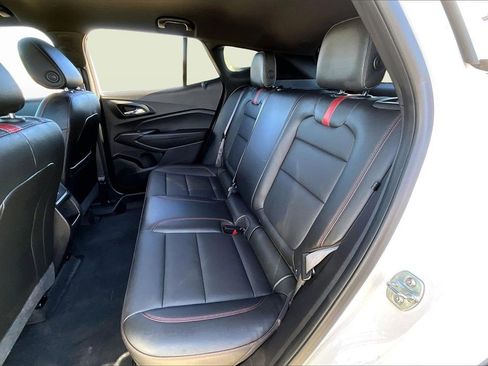 Used 2025 Chevrolet Trax RS w/ Driver Confidence Package image 27