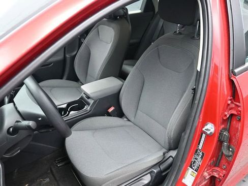 Used 2025 Kia K4 LXS image 15