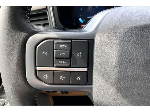 Used 2024 Ford F250 Lariat w/ FX4 Off-Road Package AWD/4WD image 20