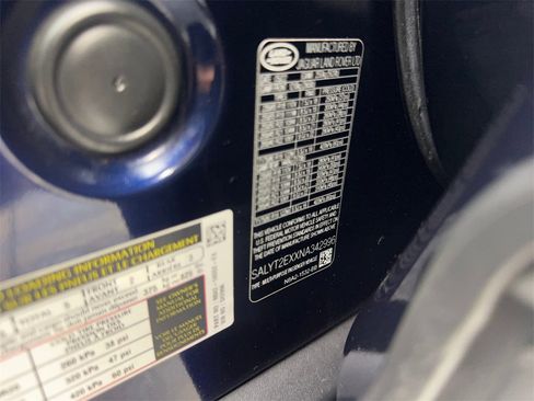 Used 2022 Land Rover Range Rover Velar R-Dynamic S image 91