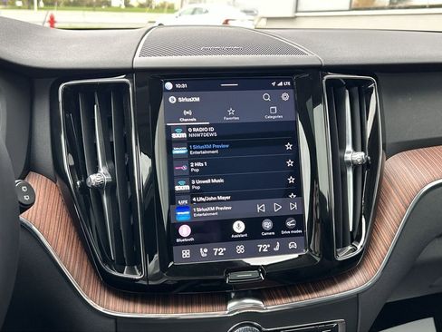 Certified 2023 Volvo XC60 B5 Plus AWD/4WD image 20