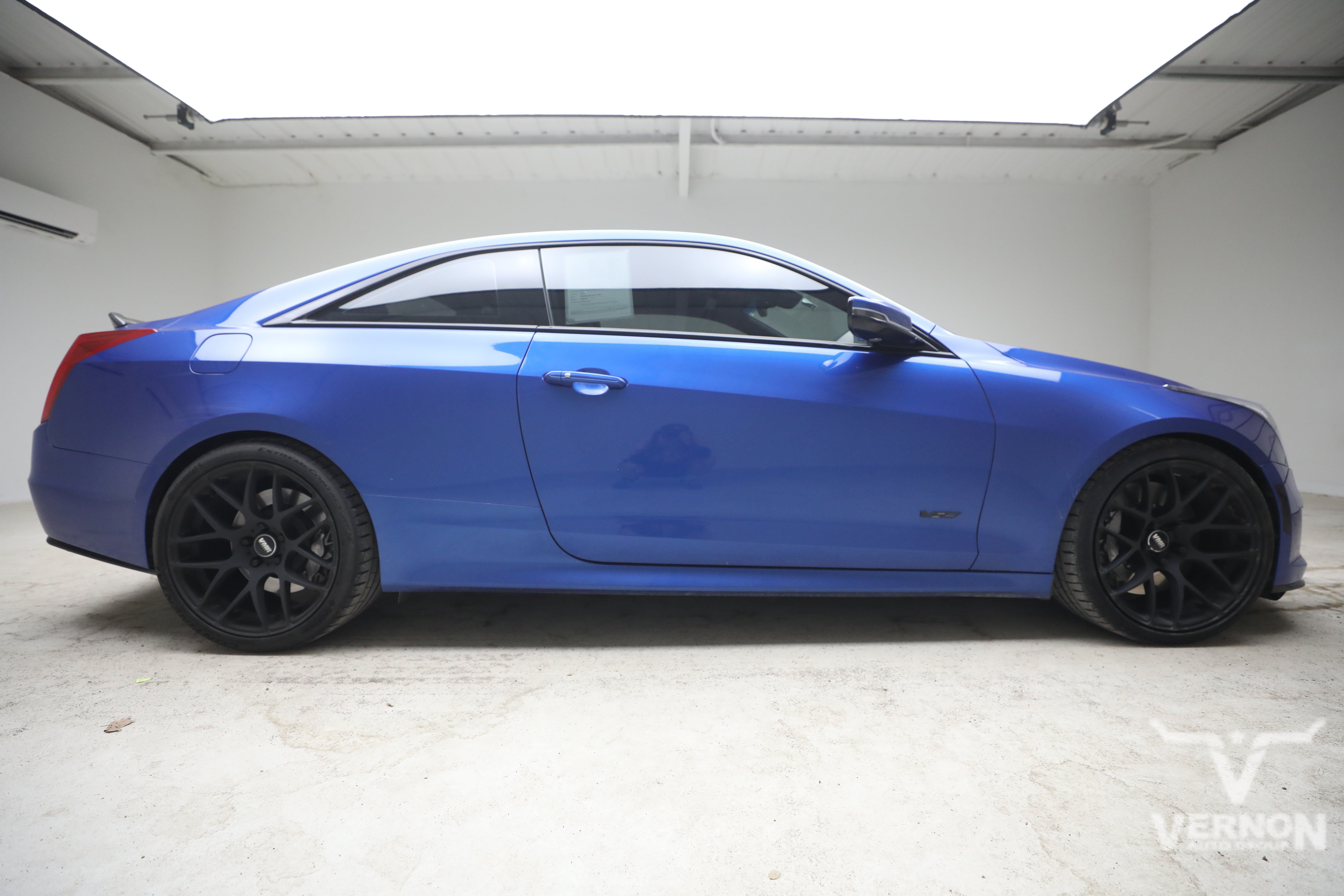 Used 2017 Cadillac ATS V w/ Luxury Package RWD image 5
