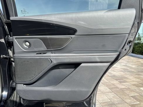 Certified 2024 Lincoln Nautilus Reserve w/ Equipment Group 202A image 24