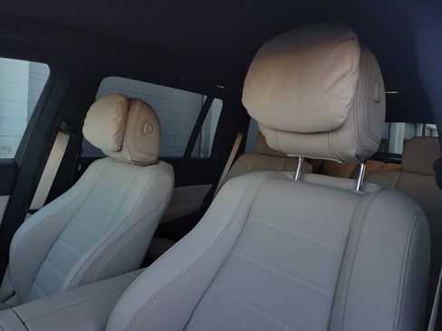 Certified 2025 Mercedes-Benz GLS 580 4MATIC image 26