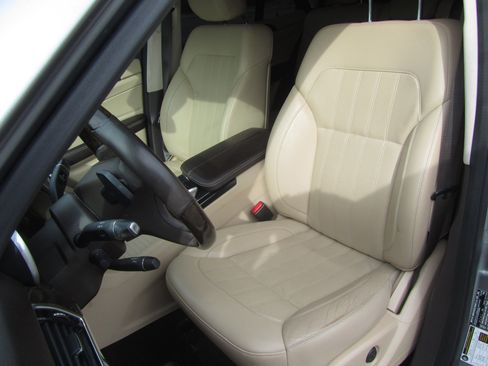 Used 2016 Mercedes-Benz GLE 350 w/ Premium Package image 18