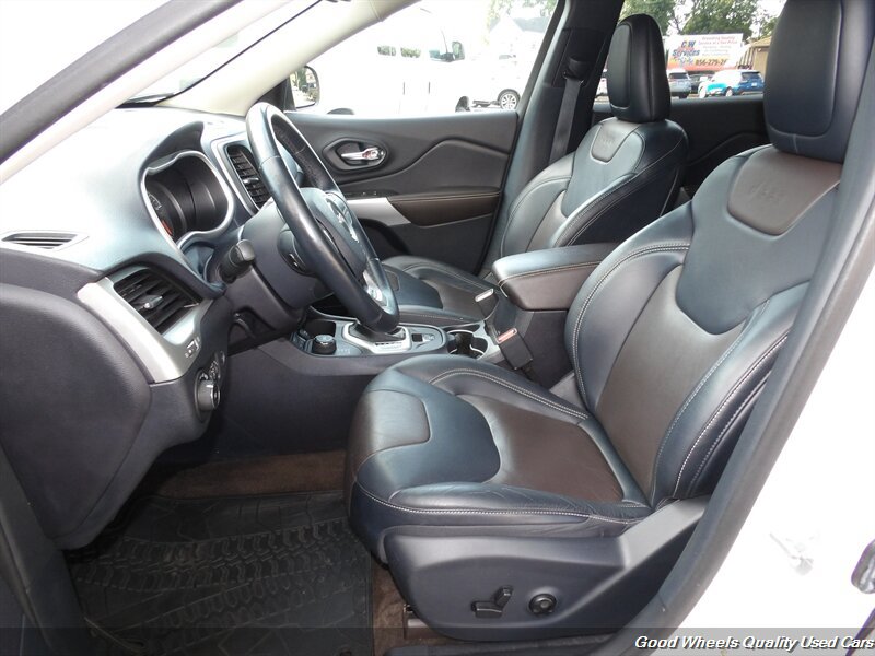 Used 2018 Jeep Cherokee Limited AWD/4WD image 11
