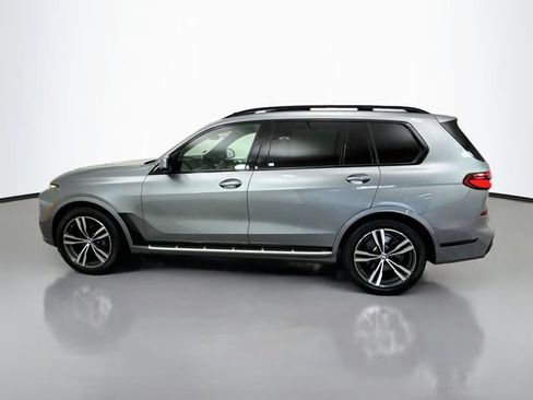 Used 2026 BMW X7 xDrive40i AWD/4WD image 4