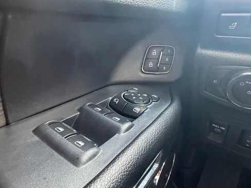 Used 2021 Ford Expedition Max Limited AWD/4WD image 13