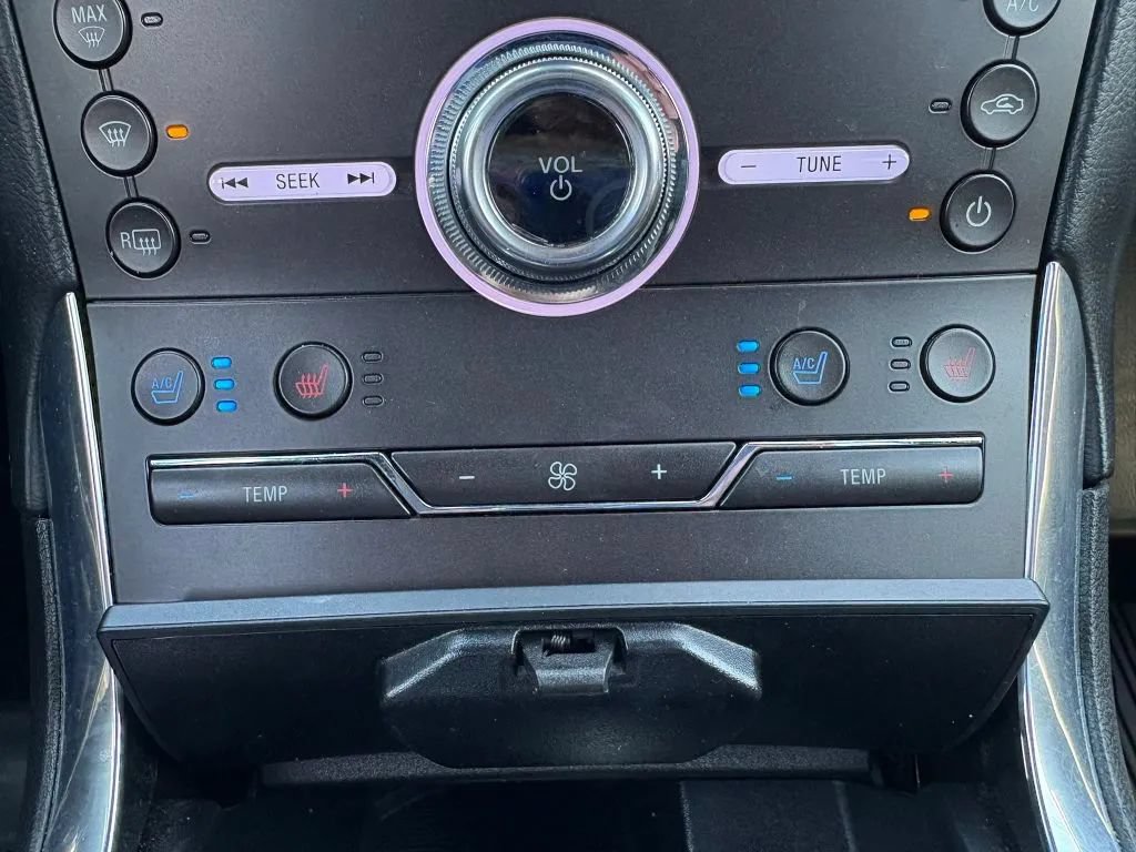 Used 2020 Ford Edge ST w/ Equipment Group 401A AWD/4WD image 17