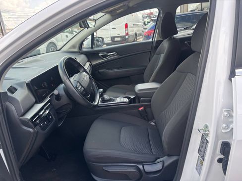 Used 2026 Kia Sportage LX FWD image 26