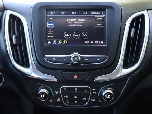 Used 2020 Chevrolet Equinox LT AWD/4WD image 34