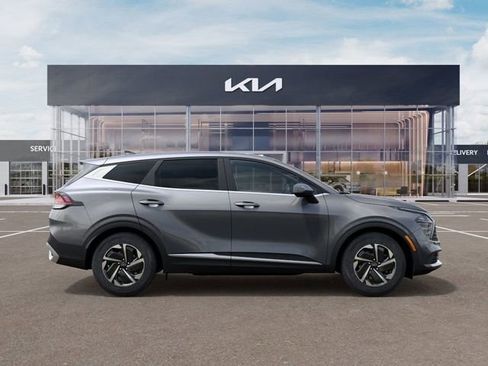 New 2025 Kia Sportage LX FWD image 8