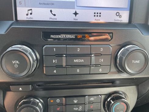 Used 2018 Ford F150 XLT w/ Equipment Group 302A Luxury AWD/4WD image 28