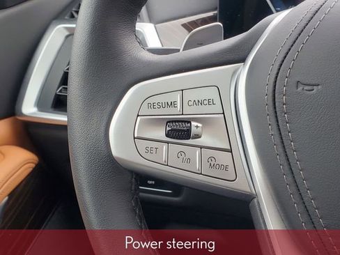 Used 2024 BMW X7 xDrive40i w/ Climate Comfort Package image 24