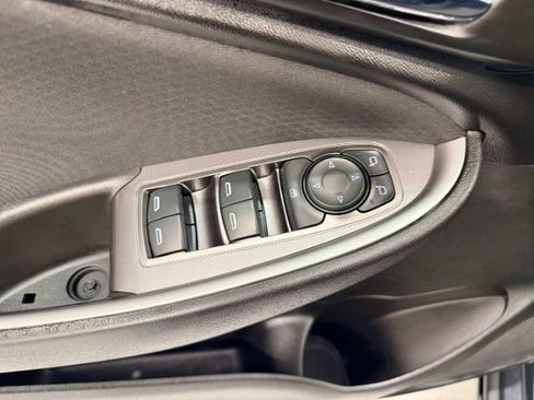 Used 2018 Chevrolet Malibu LS FWD image 16