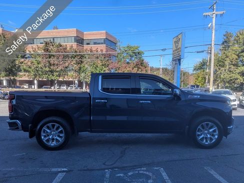 Used 2021 Chevrolet Silverado 1500 LTZ w/ Z71 Off-Road Package AWD/4WD image 7