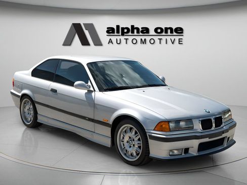 Used 1999 BMW M3 Coupe RWD image 4