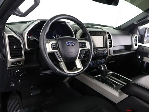 Used 2020 Ford F150 Lariat w/ Equipment Group 502A Luxury AWD/4WD image 29