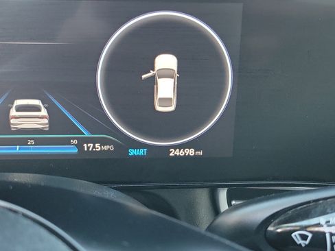 Certified 2023 Hyundai Elantra Limited image 10