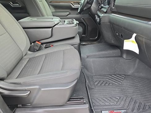 Certified 2024 Chevrolet Silverado 1500 LT image 36