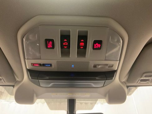 Used 2020 Subaru Ascent Limited w/ Technology Package AWD/4WD image 30