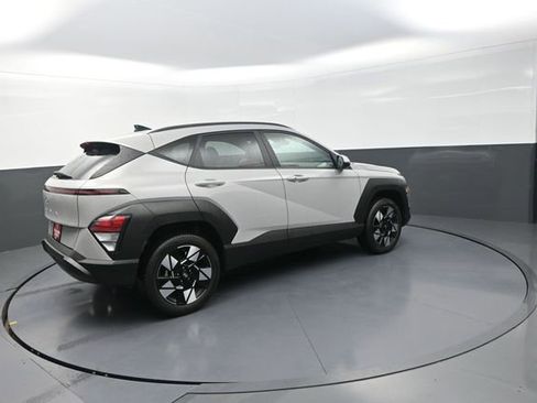 Used 2025 Hyundai Kona SEL AWD/4WD image 7