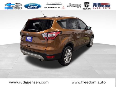 Used 2017 Ford Escape Titanium image 5