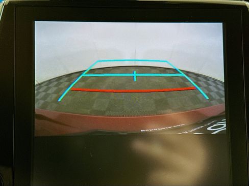 Used 2021 Toyota Prius Prime XLE image 22