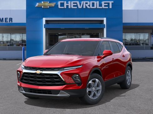 New 2026 Chevrolet Blazer LT w/ Convenience Package FWD image 32