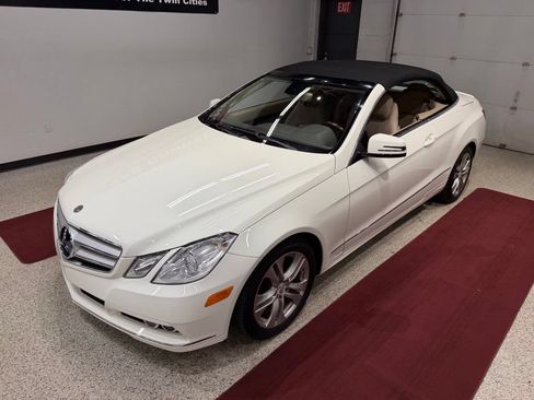 Used 2011 Mercedes-Benz E 350 Cabriolet image 42