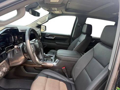 Used 2026 Chevrolet Silverado 1500 LT Trail Boss w/ LT Trail Boss Premium Package AWD/4WD image 14